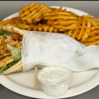 Chicken Gyro Pita Deluxe