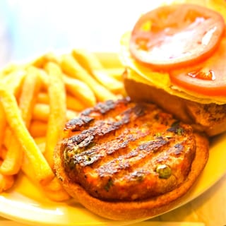 Veggie Burger Deluxe
