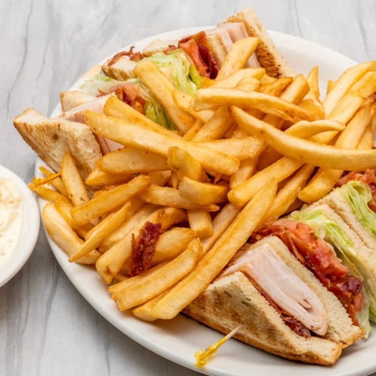 Classic Turkey Club: A Diner Favorite