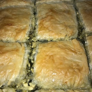 Spanakopita (Spinach Feta Pie)